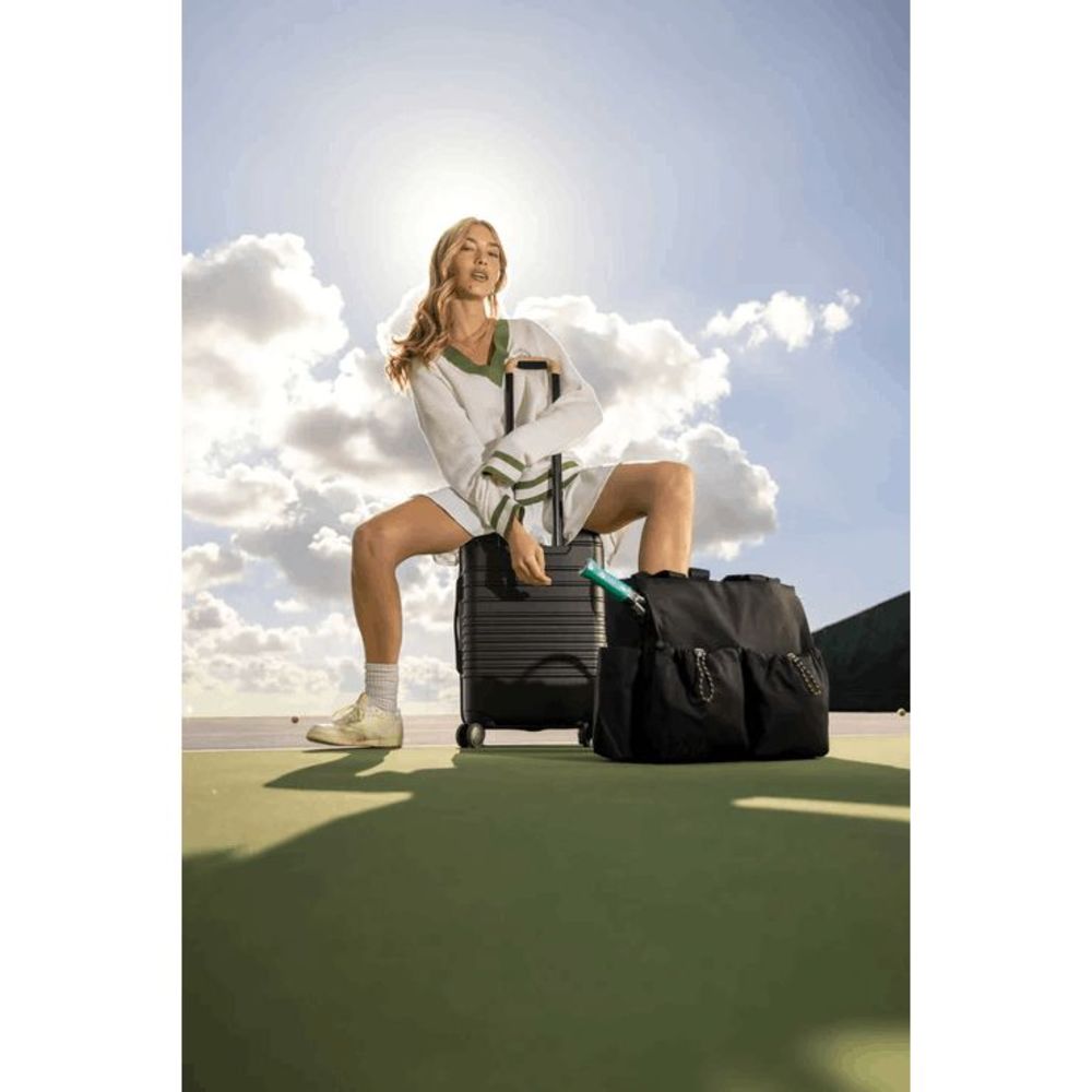 NWT Beis Sports Carryall Tote Duffle in Black - Picture 8 of 11